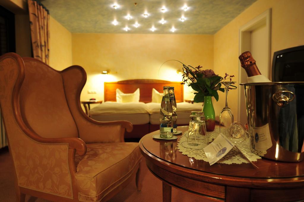 Hotel Tannenhof Bad Wünnenberg Szoba fotó