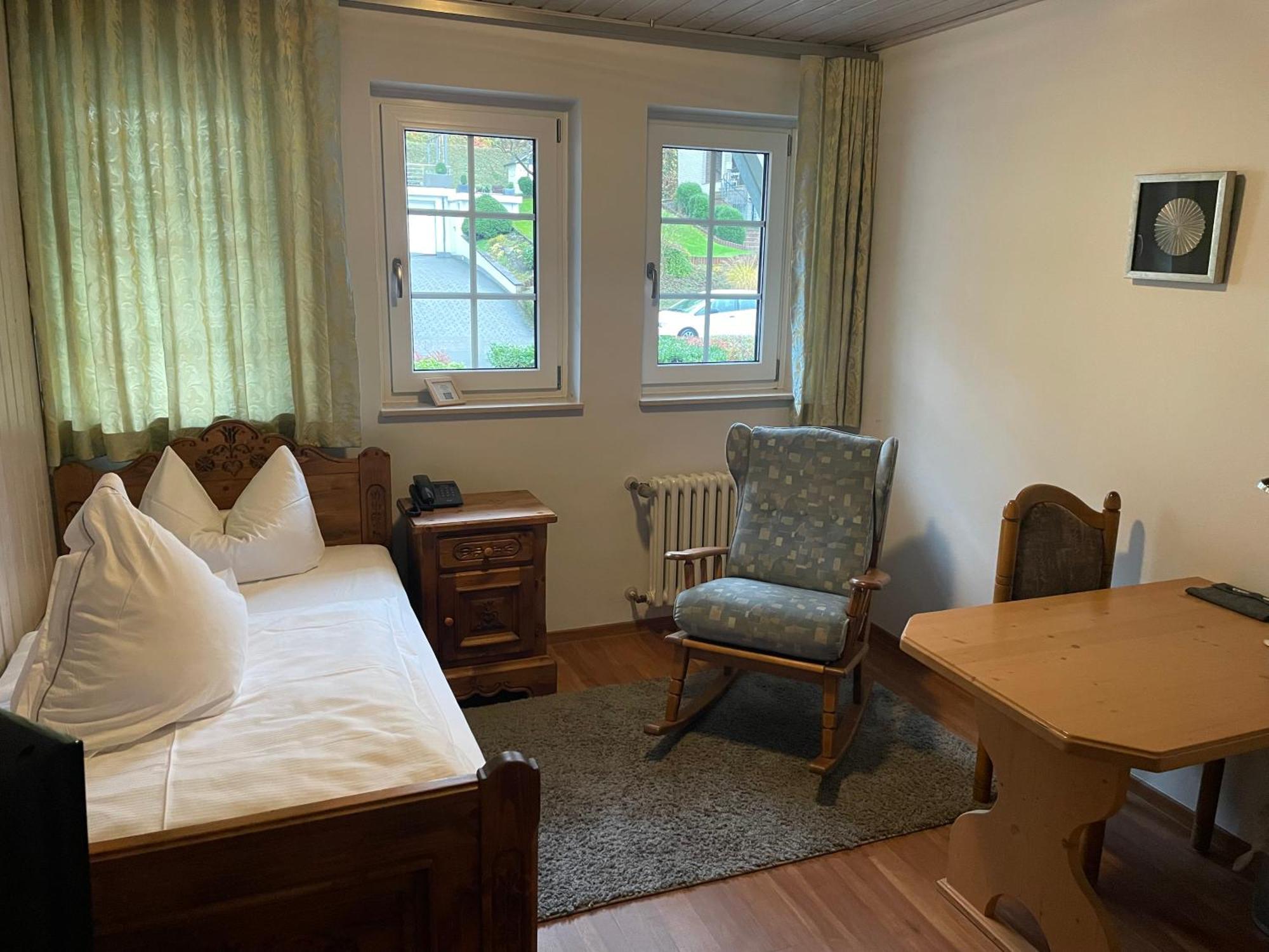 Hotel Tannenhof Bad Wünnenberg Kültér fotó